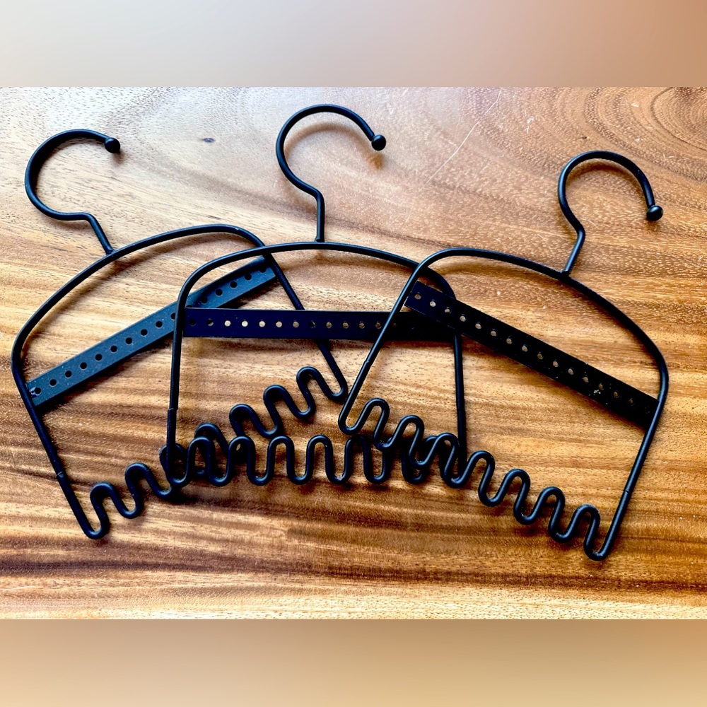 Jewelry hangers